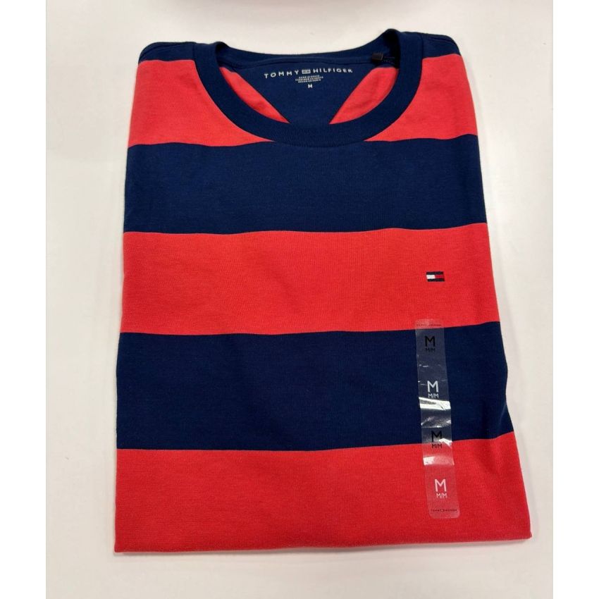Camiseta Regular Fit Gola U
