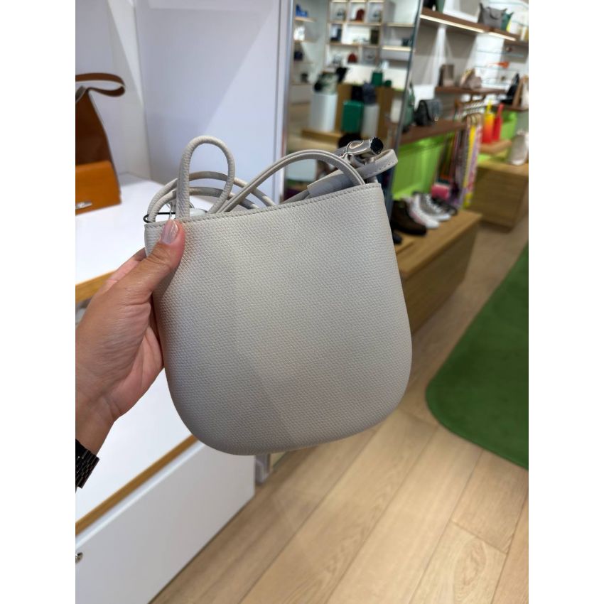 CROSSBODY