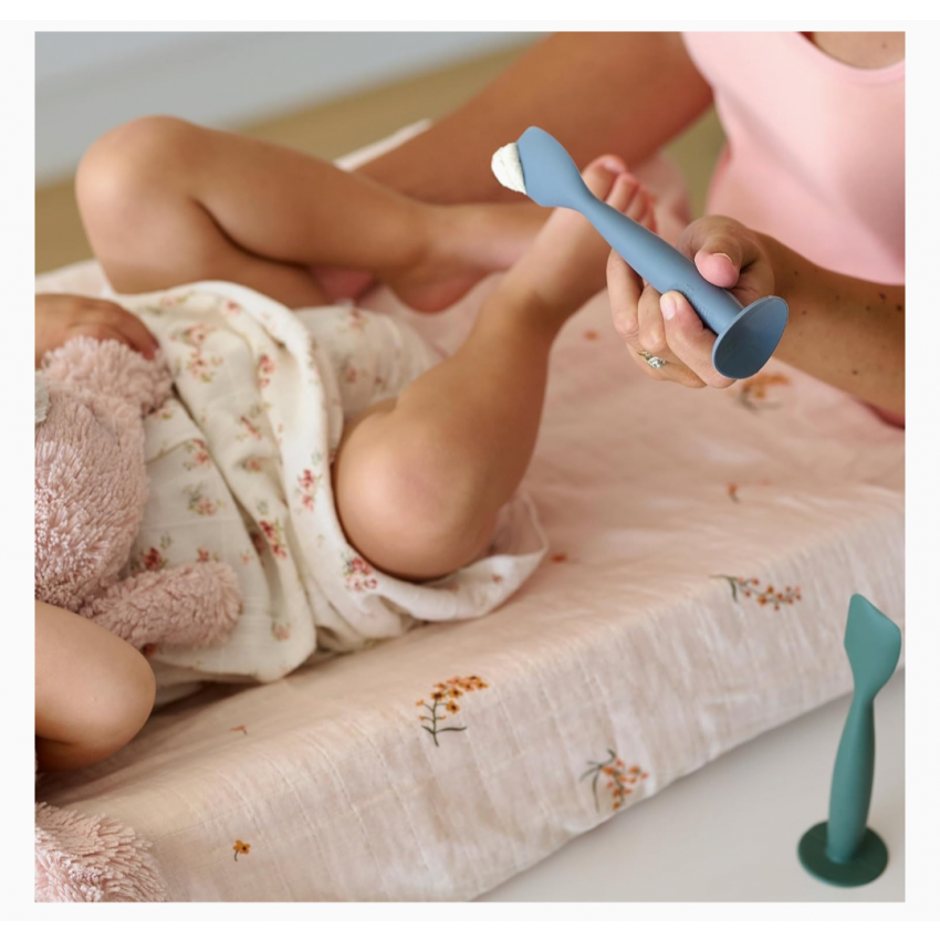 Smack Fun Diaper Cream Applicator Soft Silicone with Suction Base