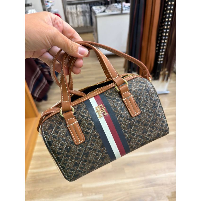 BOLSA DE MÃO COM ALÇA EXTRA