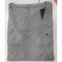 camiseta gola V manga curta
