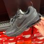 AIR MAX