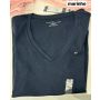 camiseta gola V manga curta