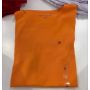 camiseta gola U manga curta