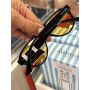 Óculos de sol com case