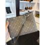 CROSSBODY