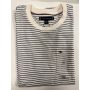 Camiseta regular fit com bolso