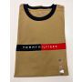 Camiseta Regular Fit Gola U