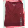 camiseta gola V manga curta