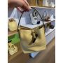 BOLSA PEQUENA DE MÃO COM ALCA EXTRA