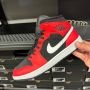 JORDAN 1 MID