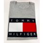 Camiseta Regular Fit Gola U